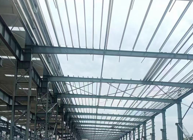 鞍山鋼結(jié)構(gòu)如何才能更加的穩(wěn)固？